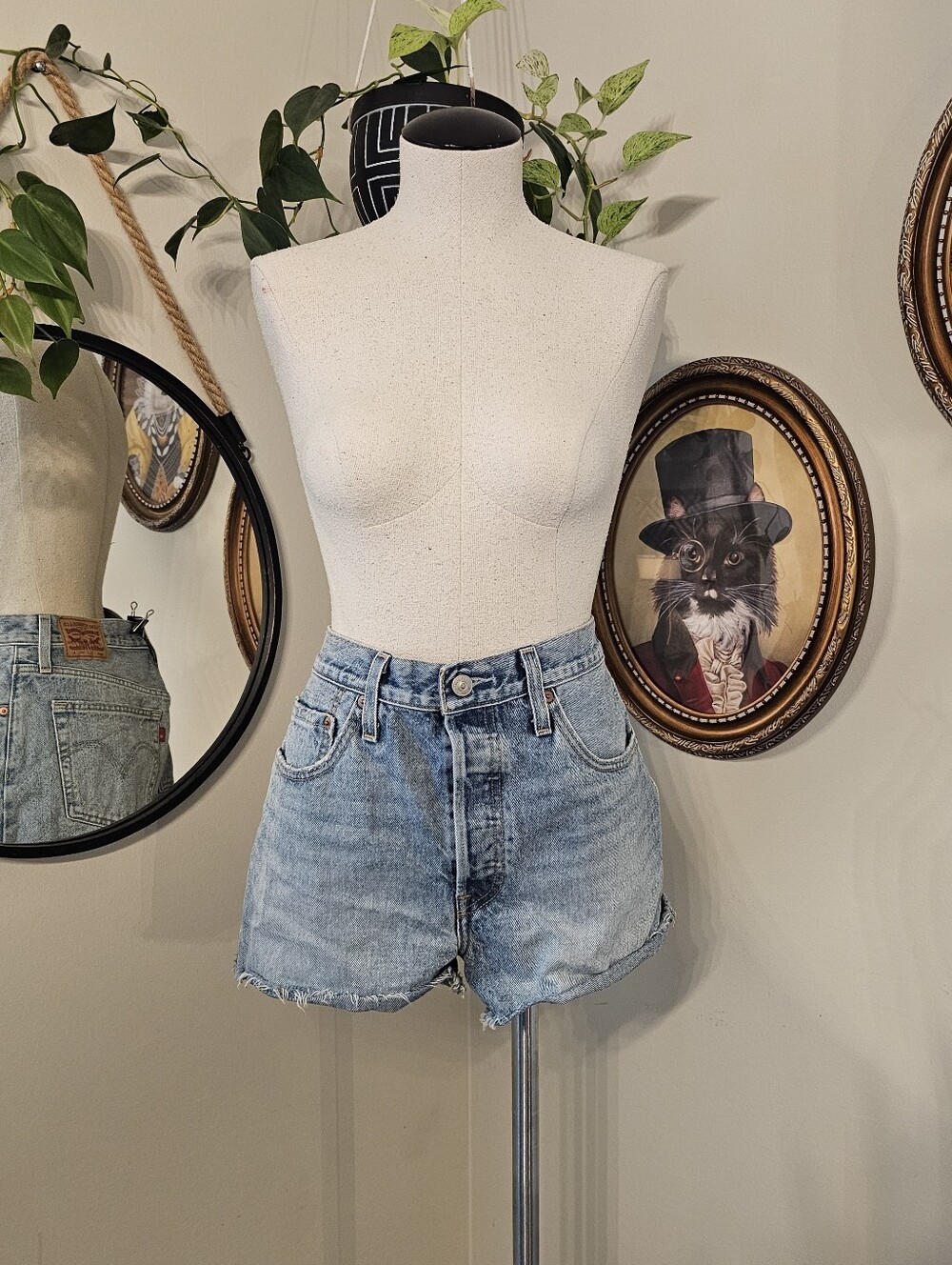 Levis 501 High Rise Denim Shorts Sz 30